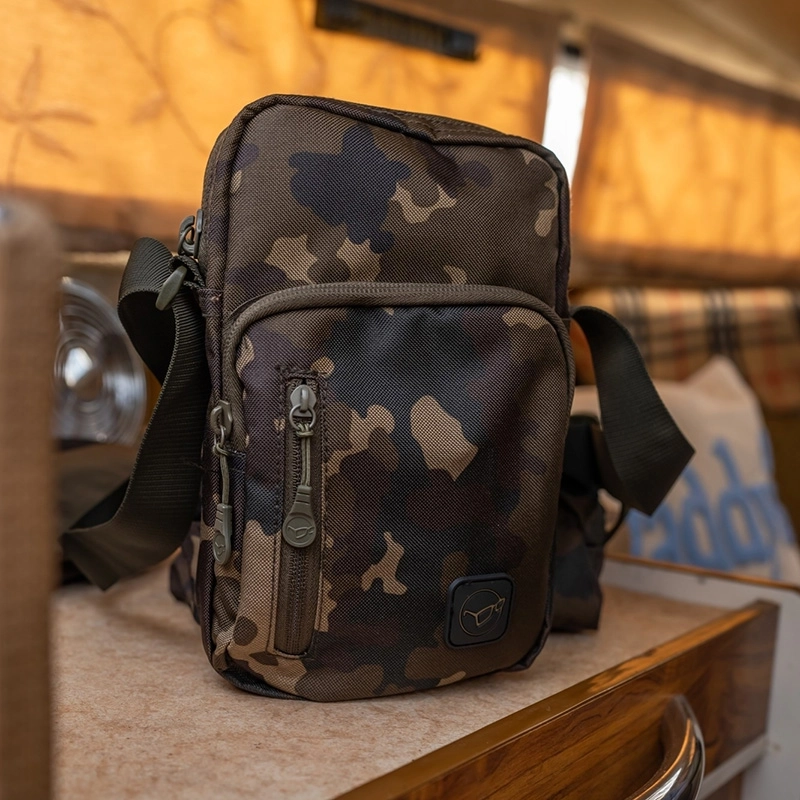 Korda Dark Kamo Essentials Pouch